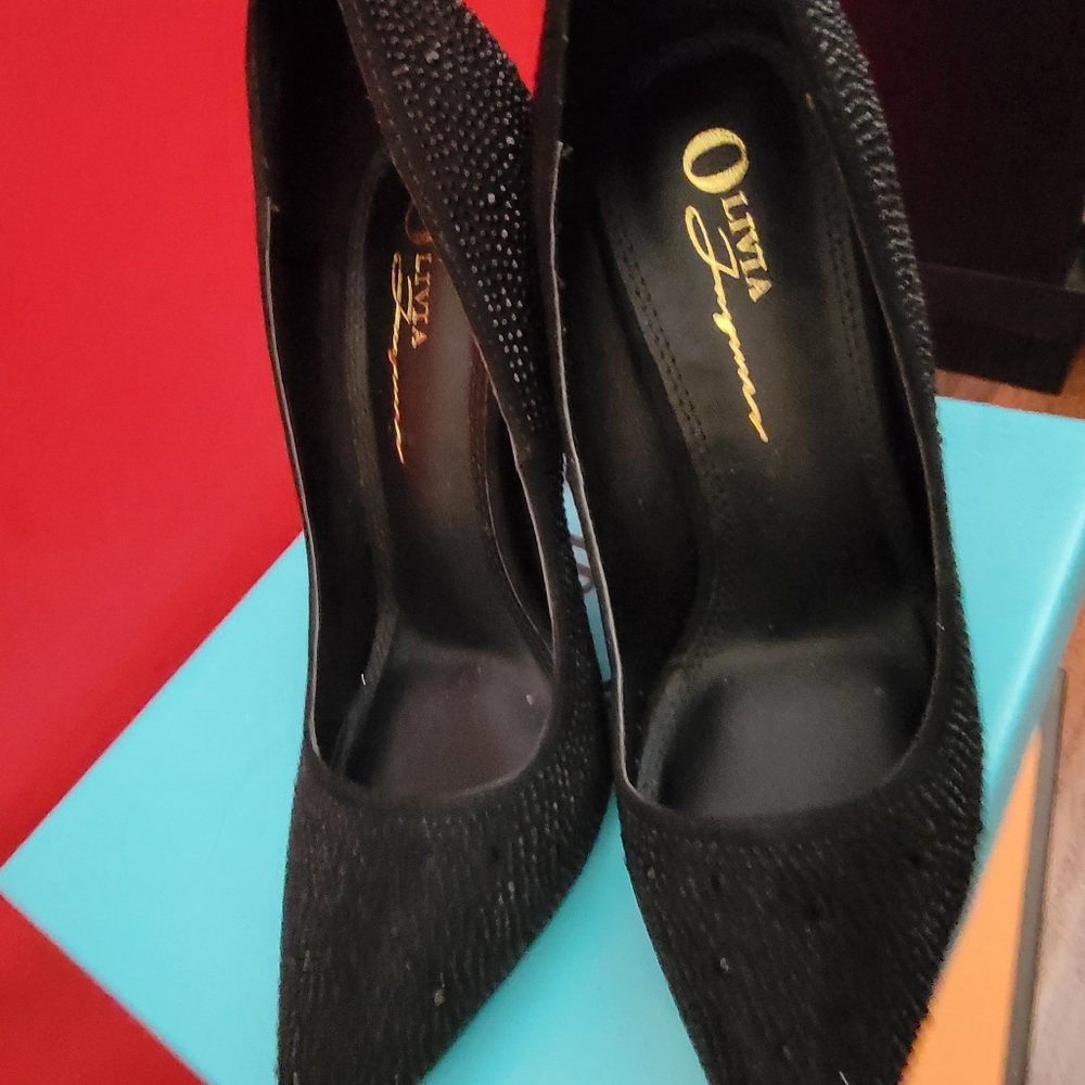 Black heels size 5.5